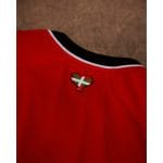 Camiseta oficial de la primera equipación del Athletic Club de Bilbao para la temporada 2027. Diseño rojiblanco para adulto.