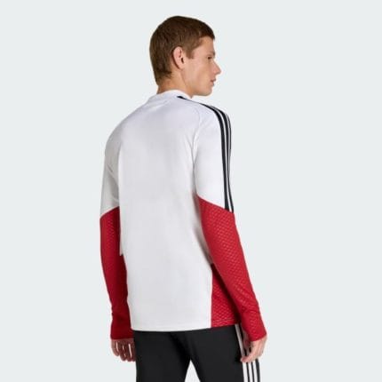 Camiseta oficial de manga larga de entrenamiento de la selección de Alemania 2026 para adulto. Vista frontal de la equipación.