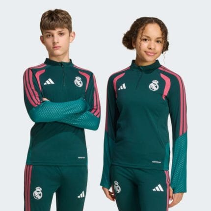 Camiseta de entrenamiento de manga larga del Real Madrid 2026-2027 para niño. Ropa de entrenamiento oficial del club.