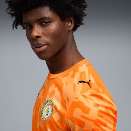 Camiseta de portero de la selección de Senegal para la temporada 2026. Equipación oficial de guardameta para adulto.
