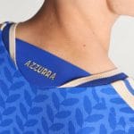 Camiseta de fútbol de Italia para adulto, versión jugador de la primera equipación temporada 2026. Diseño ajustado y transpirable.