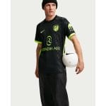Camiseta oficial de visitante del Atlético de Madrid para la temporada 2026/27. Segunda equipación para adulto.