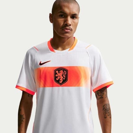 Camiseta de fútbol visitante de Países Bajos para el Mundial 2026. Segunda equipación oficial de la selección holandesa.