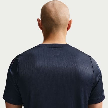 Camiseta visitante de Uruguay para adulto, temporada 2026. Segunda equipación de fútbol de la selección uruguaya 'La Celeste'.
