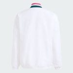 Chaqueta del Real Madrid para adulto, modelo Stadium. Prenda oficial de la primera equipación para antes del partido.