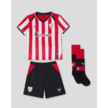 Primera equipación completa para niño del Athletic Club de Bilbao 2027. Incluye camiseta rojiblanca, pantalón y medias.