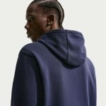 Sudadera oficial del Atlético de Madrid modelo Club para adulto. Prenda de aficionado con el escudo del equipo bordado en el pecho.