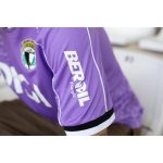 Camiseta de fútbol alternativa del Burgos CF para la temporada 2026/27. Segunda equipación oficial para adulto.