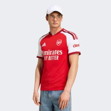 Camiseta oficial del Arsenal 2026/2027 para adulto. Vista frontal de la primera equipación en su clásico color rojo y blanco.
