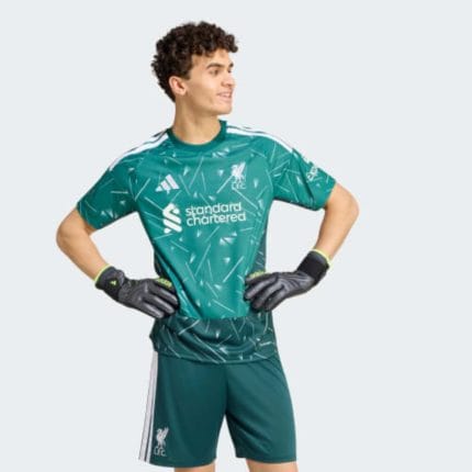 Camiseta de portero del Liverpool FC para la temporada 26/27. Equipación oficial para los guardametas del club de Anfield.