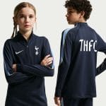 Camiseta de entrenamiento del Tottenham para niño, equipación oficial de la temporada 2026/2027, vista frontal.