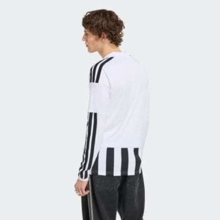 Camiseta manga larga de la primera equipación de la Juventus 26/27 para adulto. Diseño oficial del club para la nueva temporada.