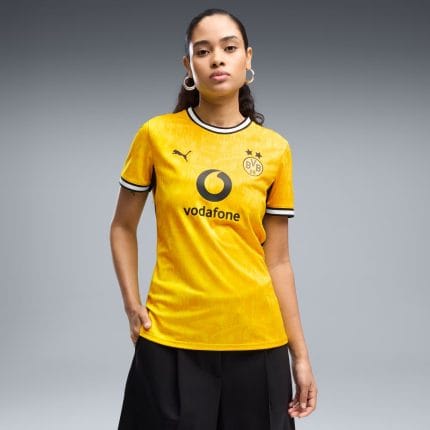 Camiseta de mujer del Borussia Dortmund para la temporada 26/27, primera equipación oficial. Vista frontal de la equipación.