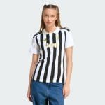Camiseta de fútbol para mujer de la primera equipación de la Juventus para la temporada 2026/2027. Diseño oficial.