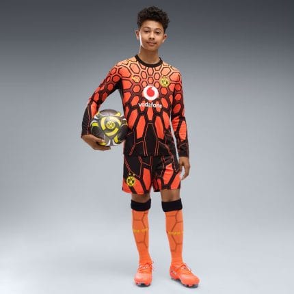 Camiseta de portero para niños del Borussia Dortmund temporada 26/27. Equipación oficial de guardameta para los más pequeños.
