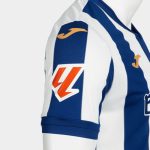 Camiseta oficial de la primera equipación de la Real Sociedad para la temporada 26/27. Modelo de adulto.