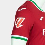 Imagen de la camiseta alternativa de la Real Sociedad de la temporada 26/27 para adulto. Tercera equipación oficial de fútbol.