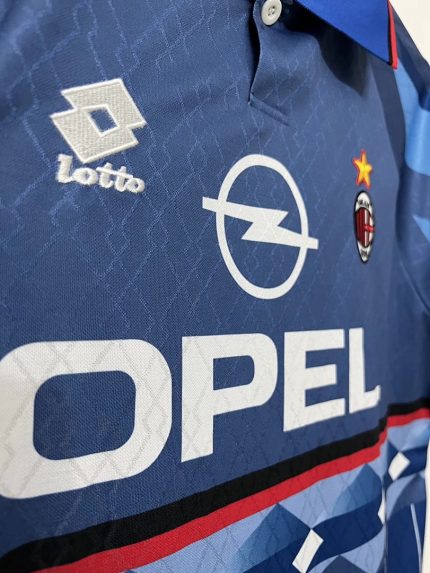 Camiseta retro AC Milan 1995/1996 segunda equipación azul — foto 2