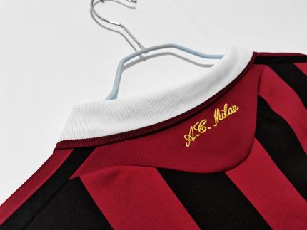 Camiseta retro AC Milan 2009/10 Primera Equipación — foto 2