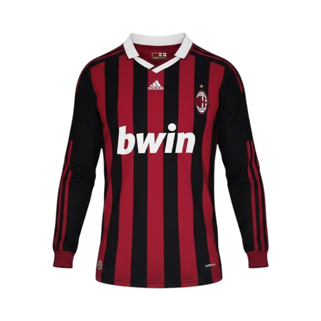camiseta-retro-ac-milan-2009-10-primera-equipacion-manga-larga-01 Camiseta retro AC Milan 2009/10 Primera Equipación manga larga — vista frontal en maniquí