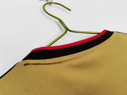 Camiseta retro AC Milan 2013/14 tercera equipación dorada — foto 2