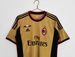 Camiseta retro AC Milan 2013/14 tercera equipación dorada — foto 10