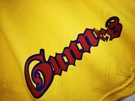 Camiseta retro Arsenal 1996/97 segunda equipación amarilla y azul marino — foto 2