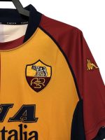 Camiseta retro AS Roma 2001-02 tercera equipación, diseño bicolor con Scudetto. — foto 9