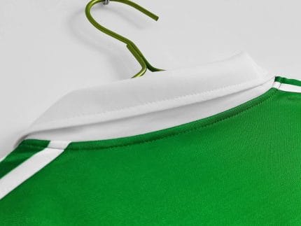 Camiseta retro Celtic 1980 Primera Equipación, verde con detalles blancos y logo Umbro. — foto 2
