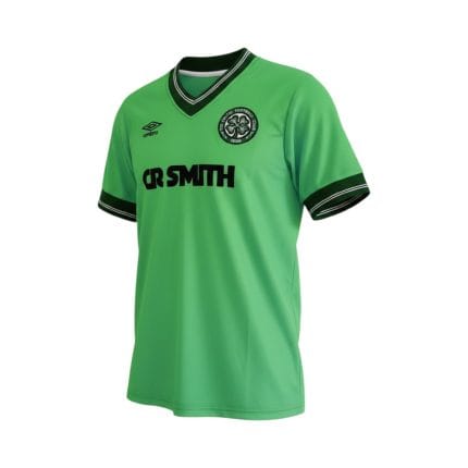 Camiseta retro del Celtic de la temporada 1984/86, modelo de visitante en color verde. — vista frontal en maniquí