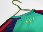 Camiseta de portero retro de España 2010-2012, verde y azul marino, con el escudo de Campeones del Mundo. — foto 4