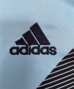Camiseta retro de la Selección Española de fútbol, segunda equipación de la temporada 2012. — foto 4
