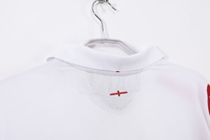 Camiseta retro Inglaterra 2006 Primera Equipación — foto 2
