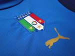 Camiseta retro de la selección de Italia, primera equipación de la temporada 2006. — foto 7