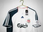 Camiseta retro del Liverpool, segunda equipación de la temporada 2006/08. — foto 11