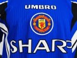 Camiseta retro Manchester United 1996/98 tercera equipación azul — foto 5