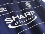 Camiseta retro Manchester United 1999/00 segunda equipación azul marino — foto 8