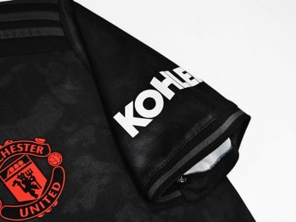 Camiseta retro Manchester United 2019/20 Tercera Equipación negra con patrón floral — foto 2