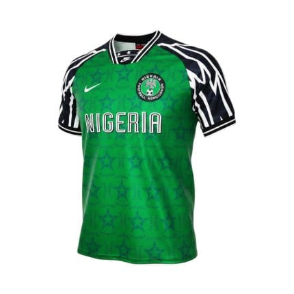 Camiseta retro Nigeria 1994/95 primera equipación — vista frontal en maniquí
