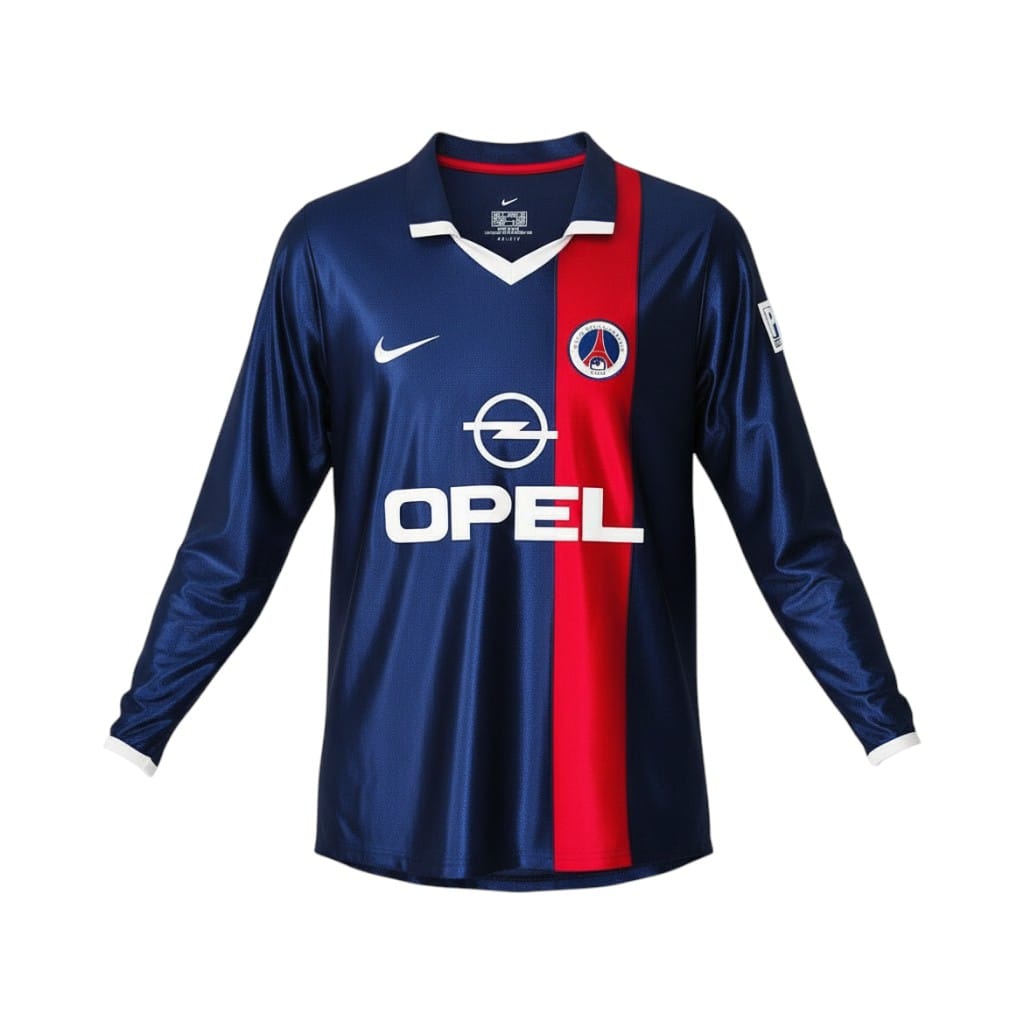 camiseta-retro-psg-2001-02-primera-equipacion-manga-larga-01 Camiseta retro PSG 2001/02 primera equipación manga larga — vista frontal en maniquí