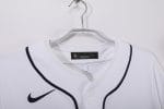 Camiseta estilo béisbol PSG 2025 blanca con ribetes negros. — foto 12