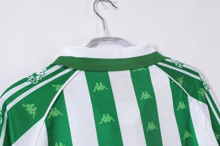 Camiseta retro del Real Betis de la temporada 1995/97, primera equipación de manga larga. — foto 2