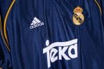 Camiseta retro Real Madrid 1998/00 tercera equipación azul marino — foto 8