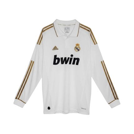 Camiseta retro Real Madrid 2011/12 primera equipación manga larga — vista frontal en maniquí