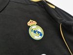 Camiseta retro Real Madrid 2011/12 segunda equipación negra y dorada — foto 8