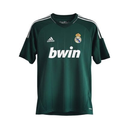 Camiseta retro Real Madrid 2012/13 tercera equipación verde — vista frontal en maniquí