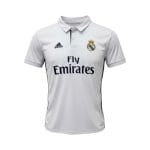 Camiseta retro Real Madrid 2016-2017 primera equipación — vista frontal en maniquí