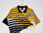 Camiseta retro de fútbol de Sudáfrica, primera equipación de la temporada 1994, marca Kappa, diseño amarillo, negro y blanco. — foto 3