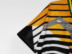 Camiseta retro de fútbol de Sudáfrica, primera equipación de la temporada 1994, marca Kappa, diseño amarillo, negro y blanco. — foto 4