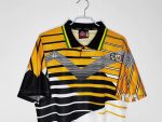 Camiseta retro de fútbol de Sudáfrica, primera equipación de la temporada 1994, marca Kappa, diseño amarillo, negro y blanco. — foto 9
